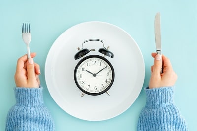 Fasting and HGH: Does Intermittent Fasting Increase HGH Production?